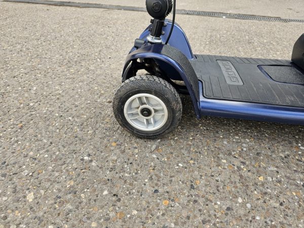 Pride GoGo Ultra X 4mph electric mobility scooter BRAND NEW BATTERIES - Image 9