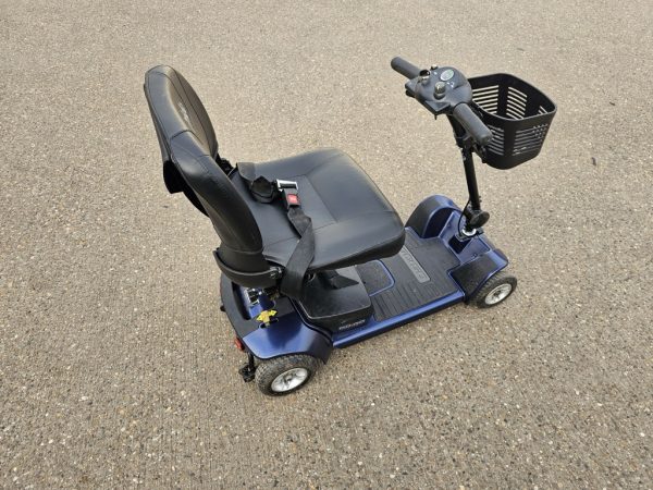Pride GoGo Ultra X 4mph electric mobility scooter BRAND NEW BATTERIES - Image 5