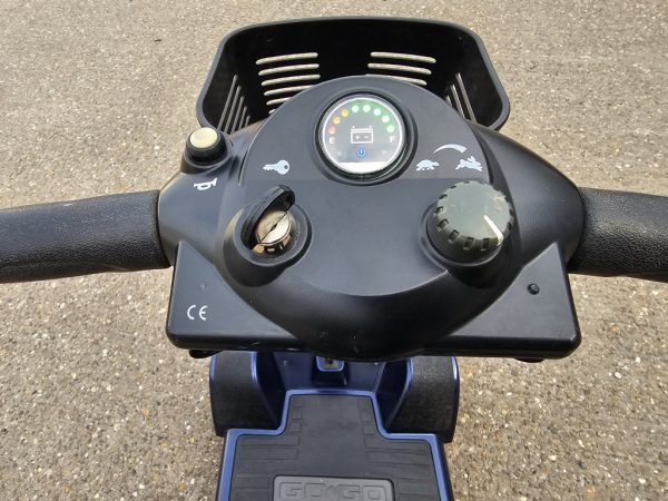 Pride GoGo Ultra X 4mph electric mobility scooter BRAND NEW BATTERIES - Image 4
