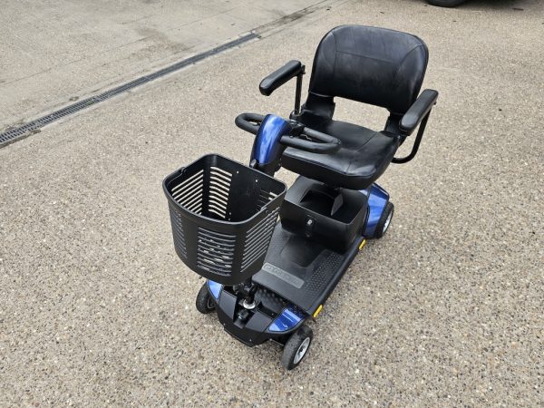 Pride GoGo Elite Traveller LX 4mph portable boot mobility scooter - Image 15