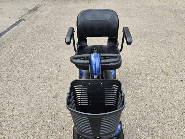 Pride GoGo Elite Traveller LX 4mph portable boot mobility scooter - Image 6