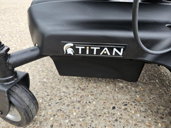 Drive Titan 4mph electric wheelchair - Image 7