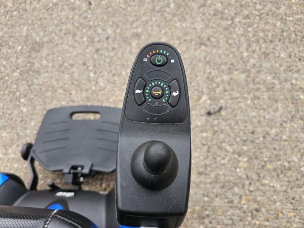 Drive Titan 4mph electric wheelchair - Image 5