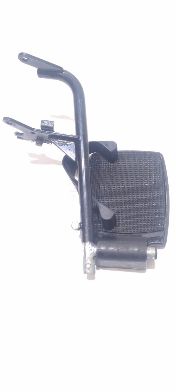 Quickie Q100r right legrest footrest electric mobility wheelchair powerchair scooter - Image 2