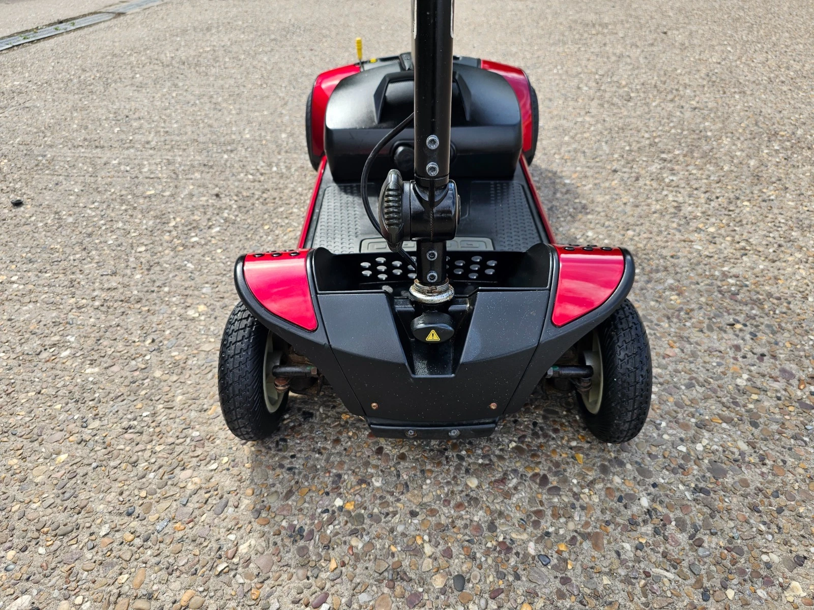 Pride GoGo Elite Traveller 4mph electric mobility scooter NEW BATTERIES