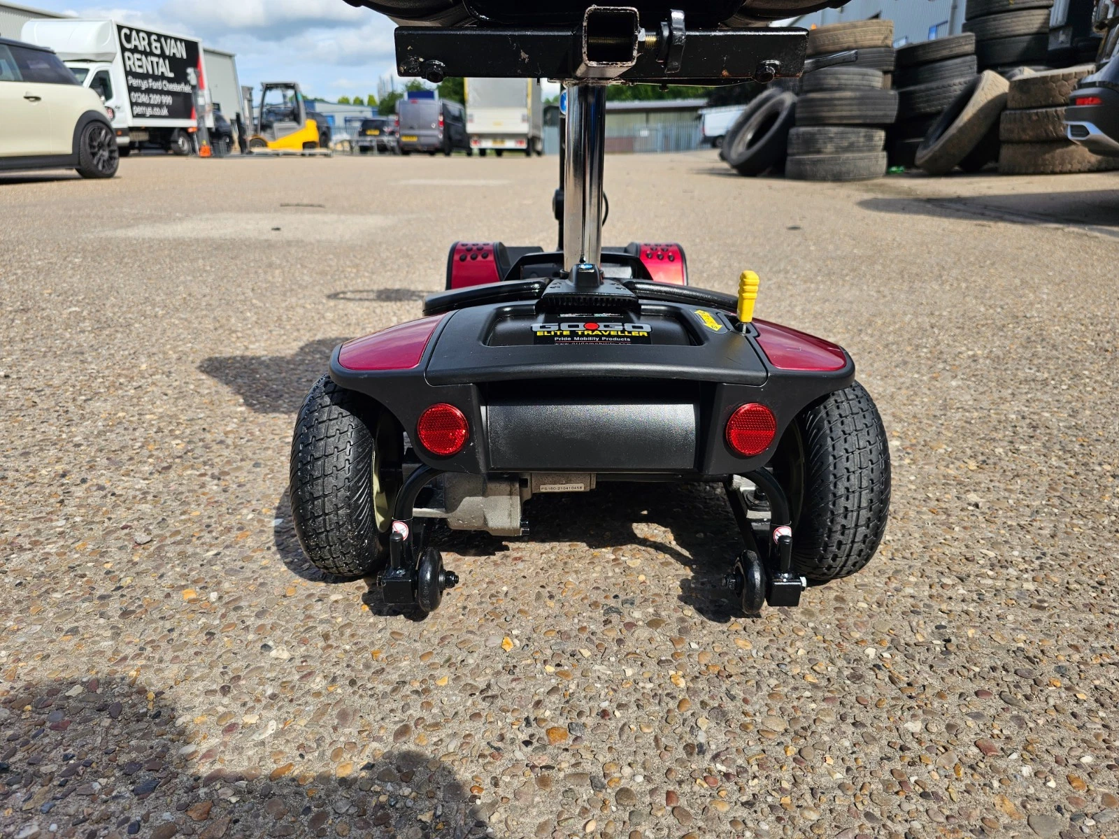 Pride GoGo Elite Traveller 4mph electric mobility scooter NEW BATTERIES