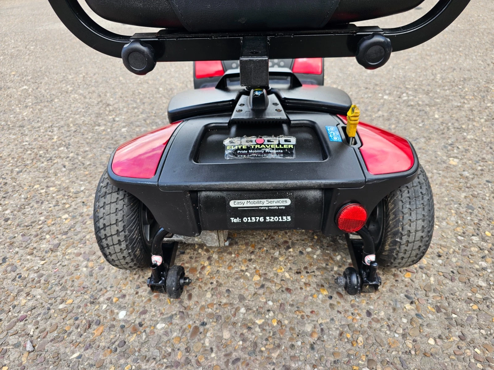 Pride GoGo Elite Traveller 4mph electric mobility scooter NEW BATTERIES