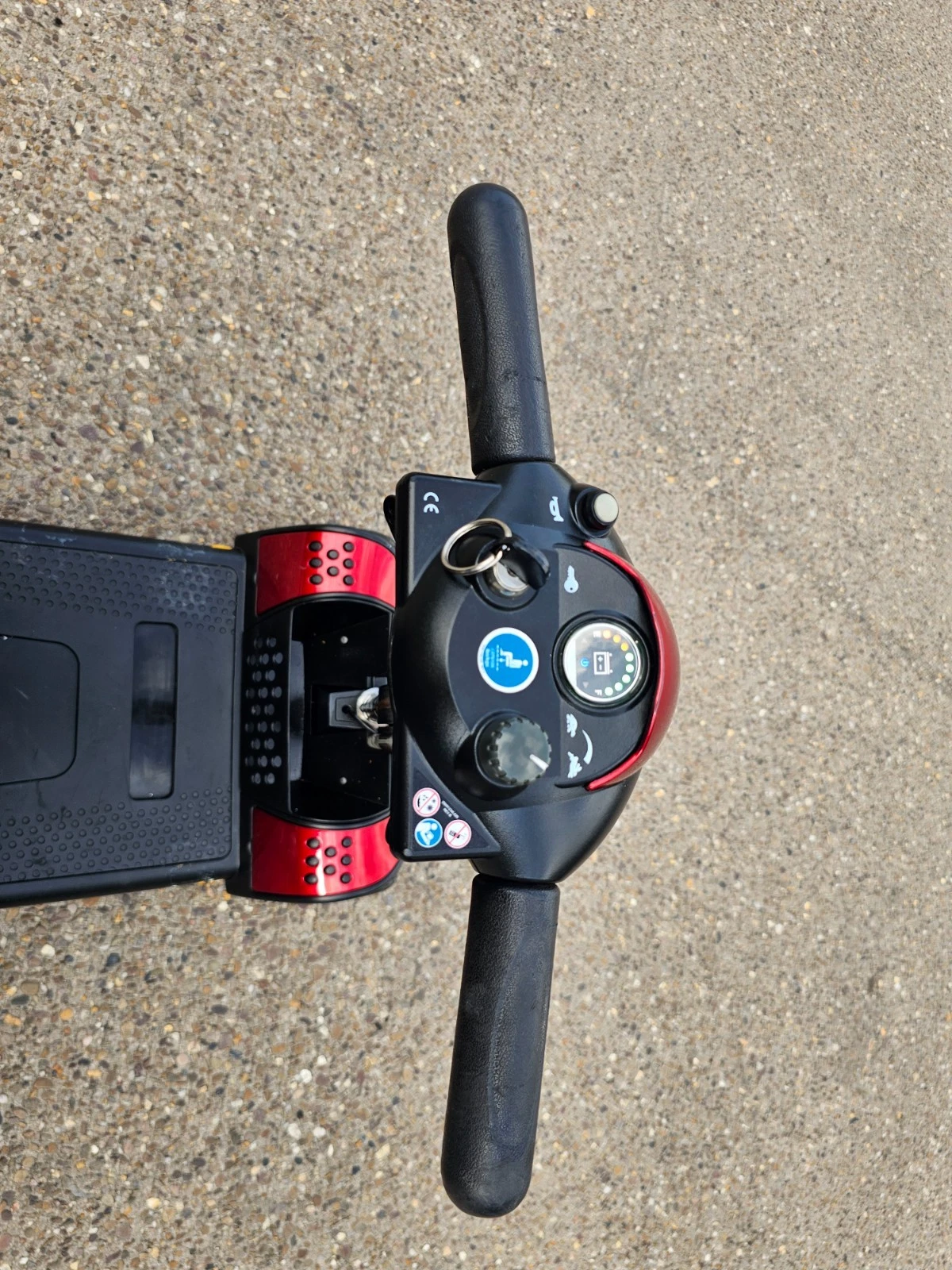 Pride GoGo Elite Traveller 4mph electric mobility scooter NEW BATTERIES