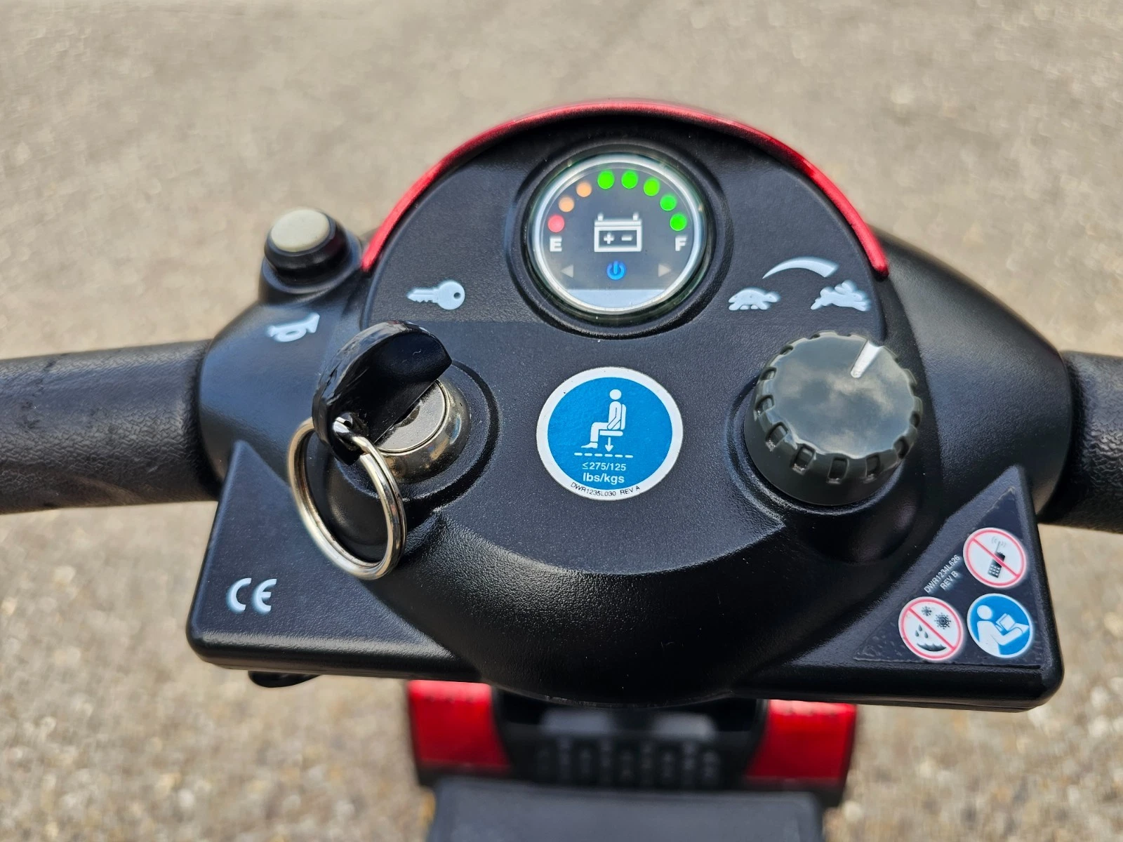 Pride GoGo Elite Traveller 4mph electric mobility scooter NEW BATTERIES