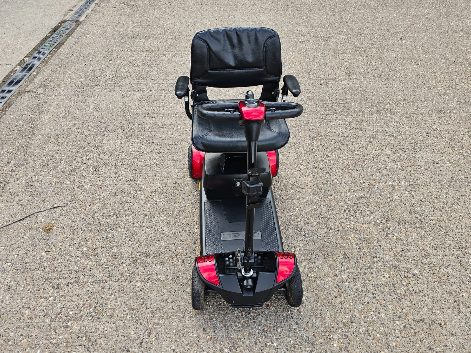 Pride GoGo Elite Traveller Plus 4mph electric mobility scooter NEW BATTERIES