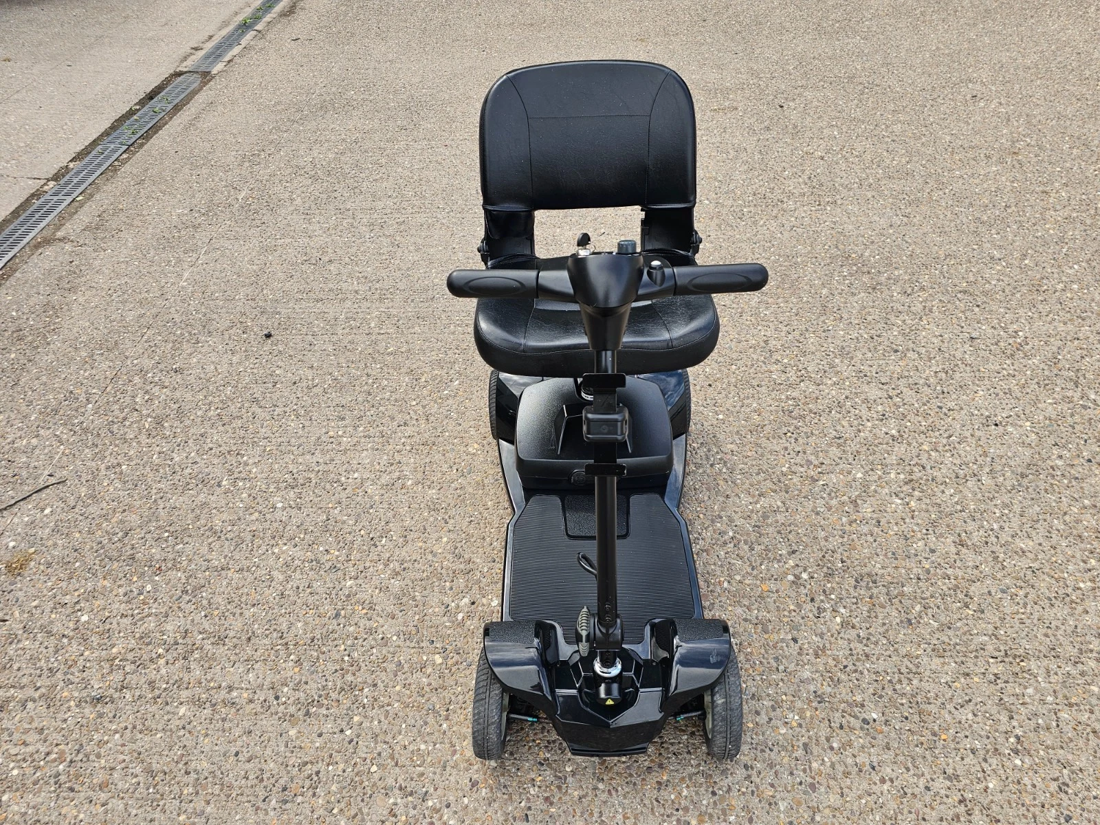 Pride Apex Lite 4mph electric mobility scooter NEW BATTERIES