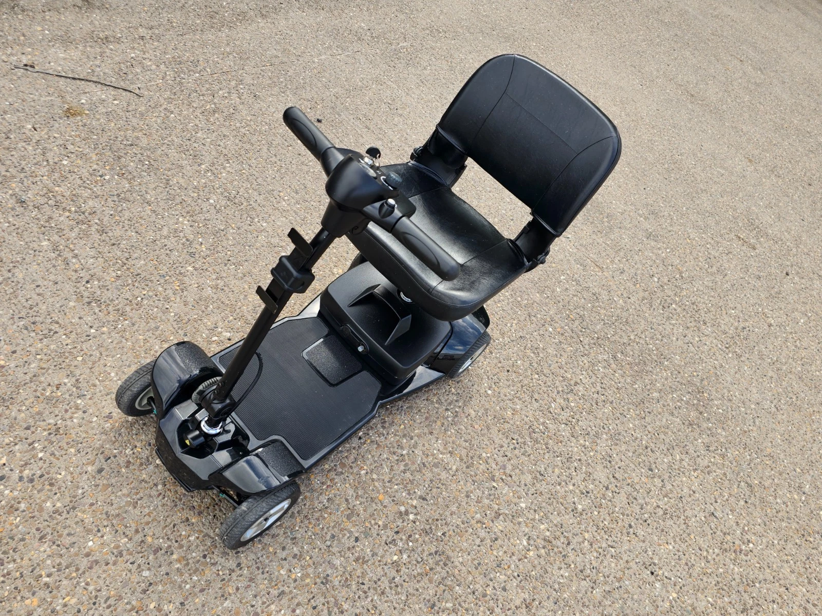 Pride Apex Lite 4mph electric mobility scooter NEW BATTERIES