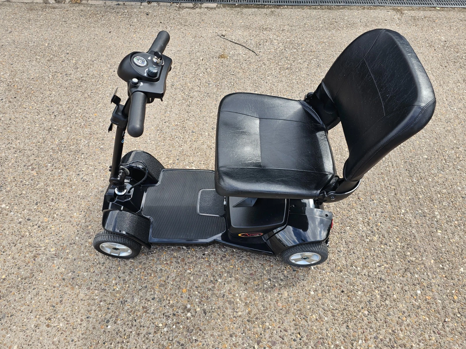 Pride Apex Lite 4mph electric mobility scooter NEW BATTERIES