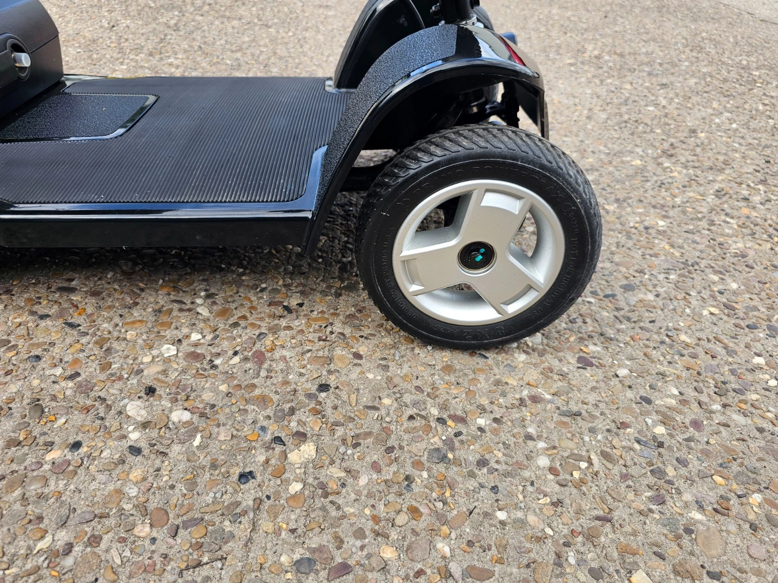 Pride Apex Lite 4mph electric mobility scooter NEW BATTERIES