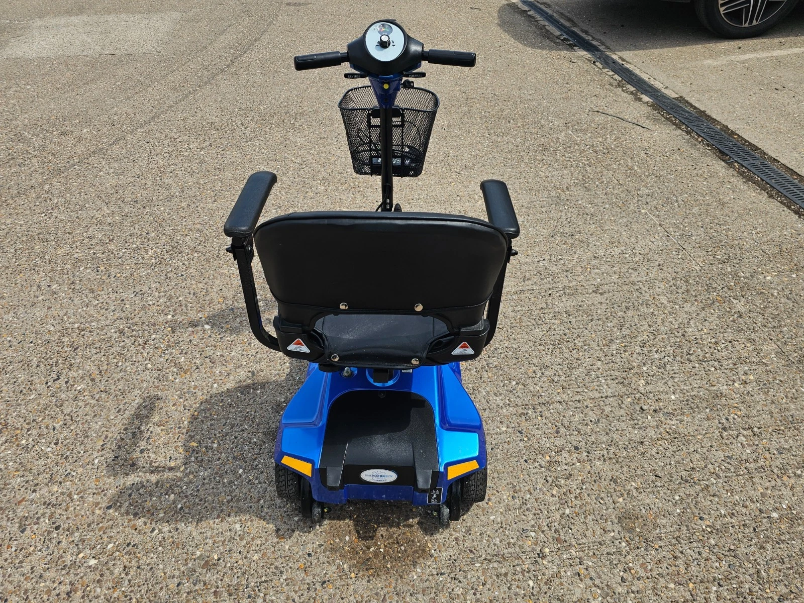 CareCo Eclipse blue 4mph electric mobility scooter BRAND NEW BATTERIES