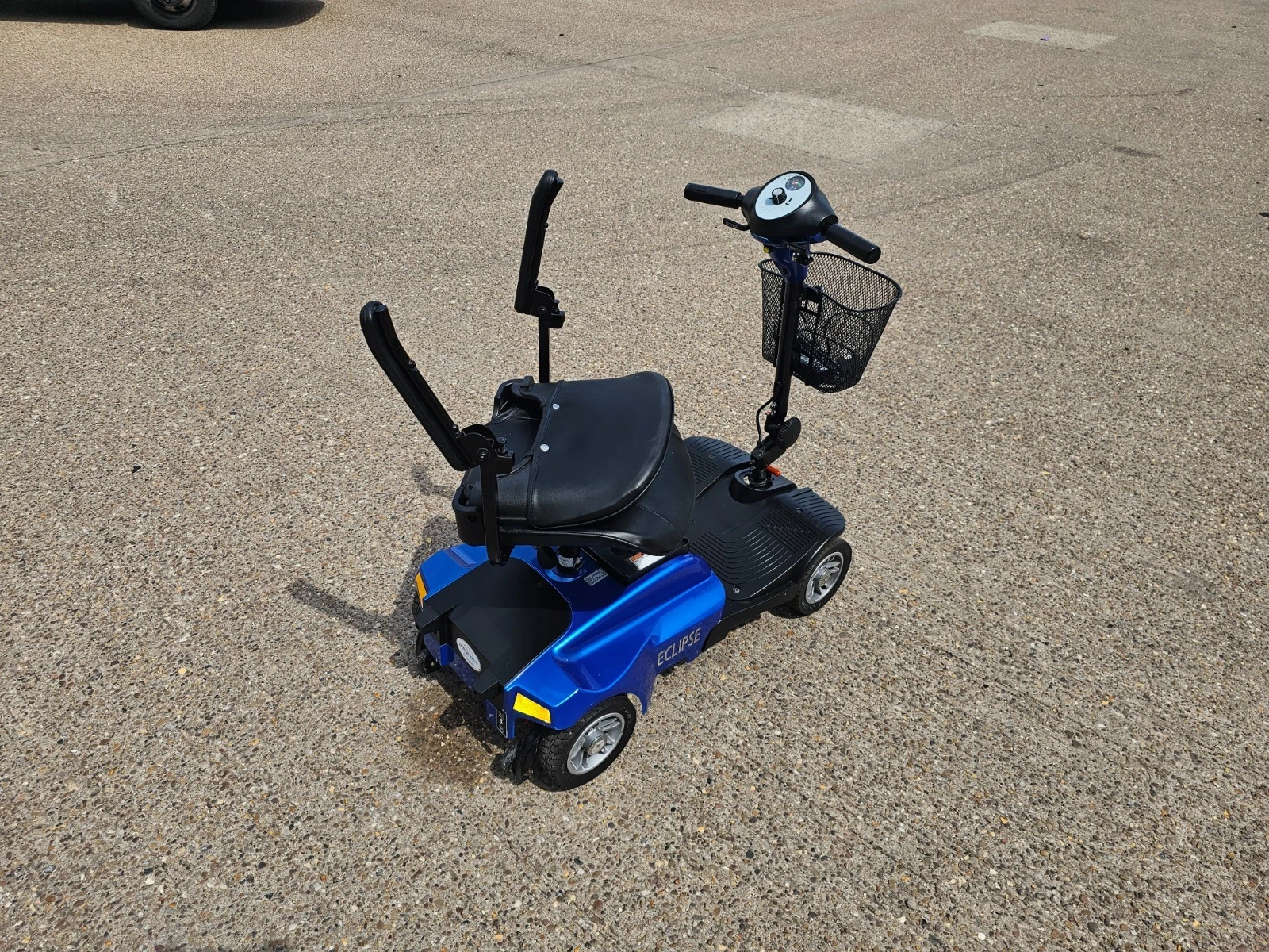 CareCo Eclipse blue 4mph electric mobility scooter BRAND NEW BATTERIES