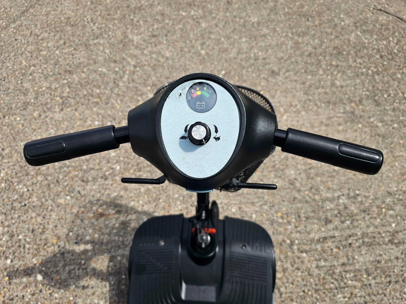 CareCo Eclipse blue 4mph electric mobility scooter BRAND NEW BATTERIES