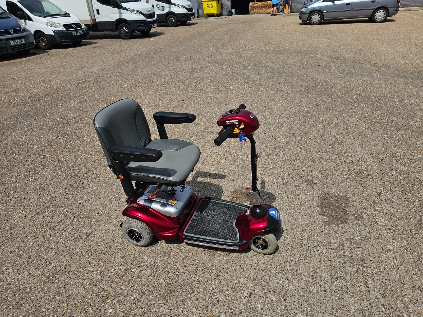 3 Wheel Style Shoprider 4mph mobility scooter NEW BATTERIES