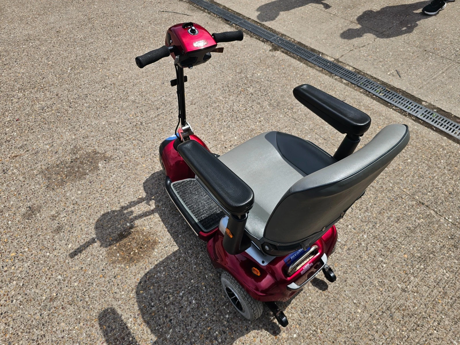 3 Wheel Style Shoprider 4mph mobility scooter NEW BATTERIES