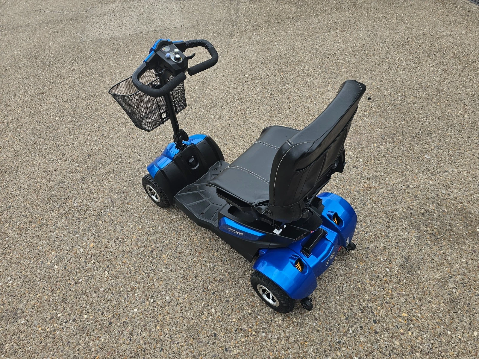 CareCo XGo Pinnacle blue 4mph electric mobility scooter