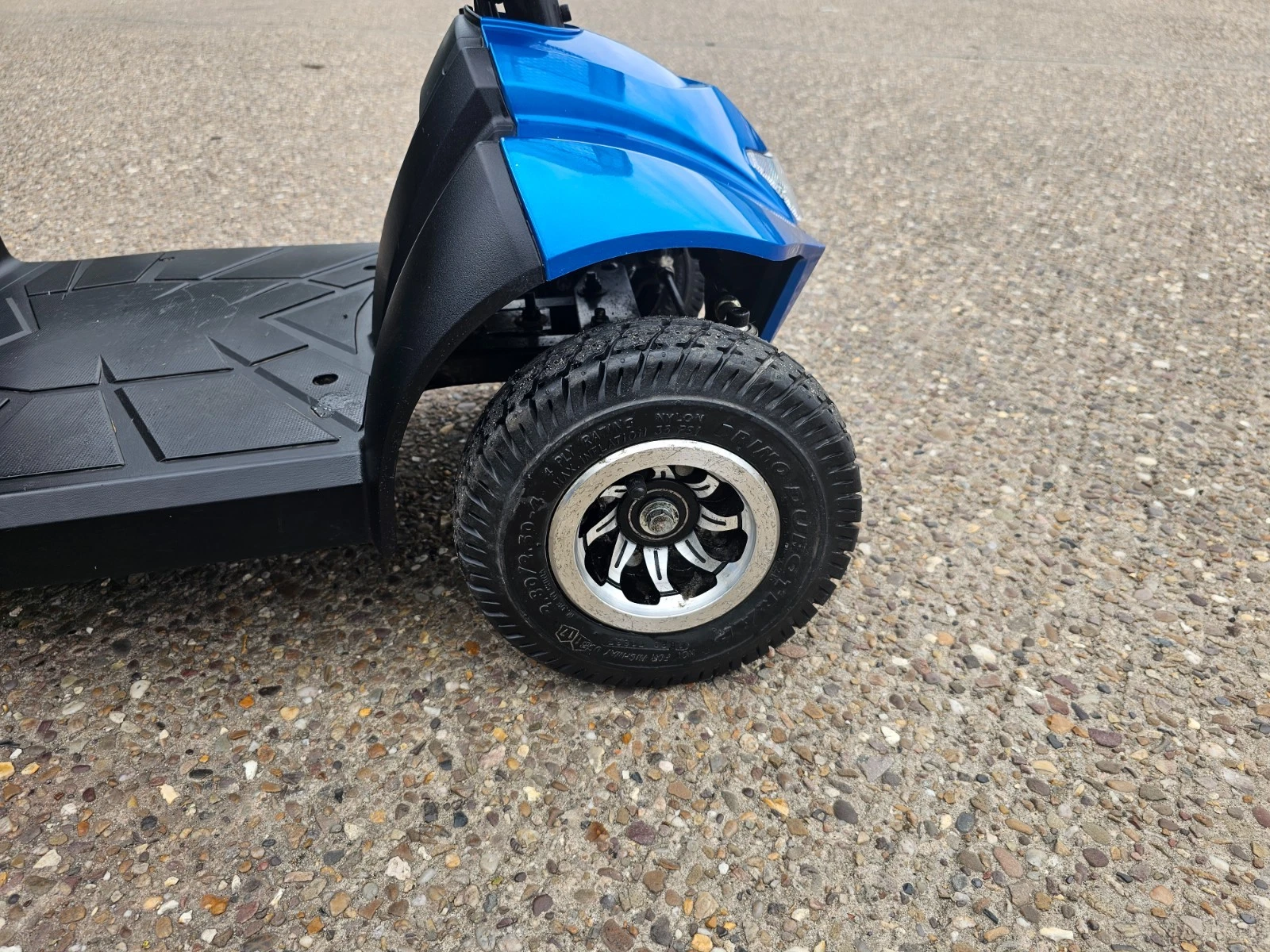 CareCo XGo Pinnacle blue 4mph electric mobility scooter