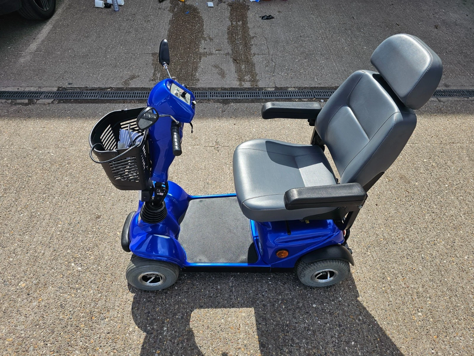 Days Strider 4mph blue electric road mobility scooter