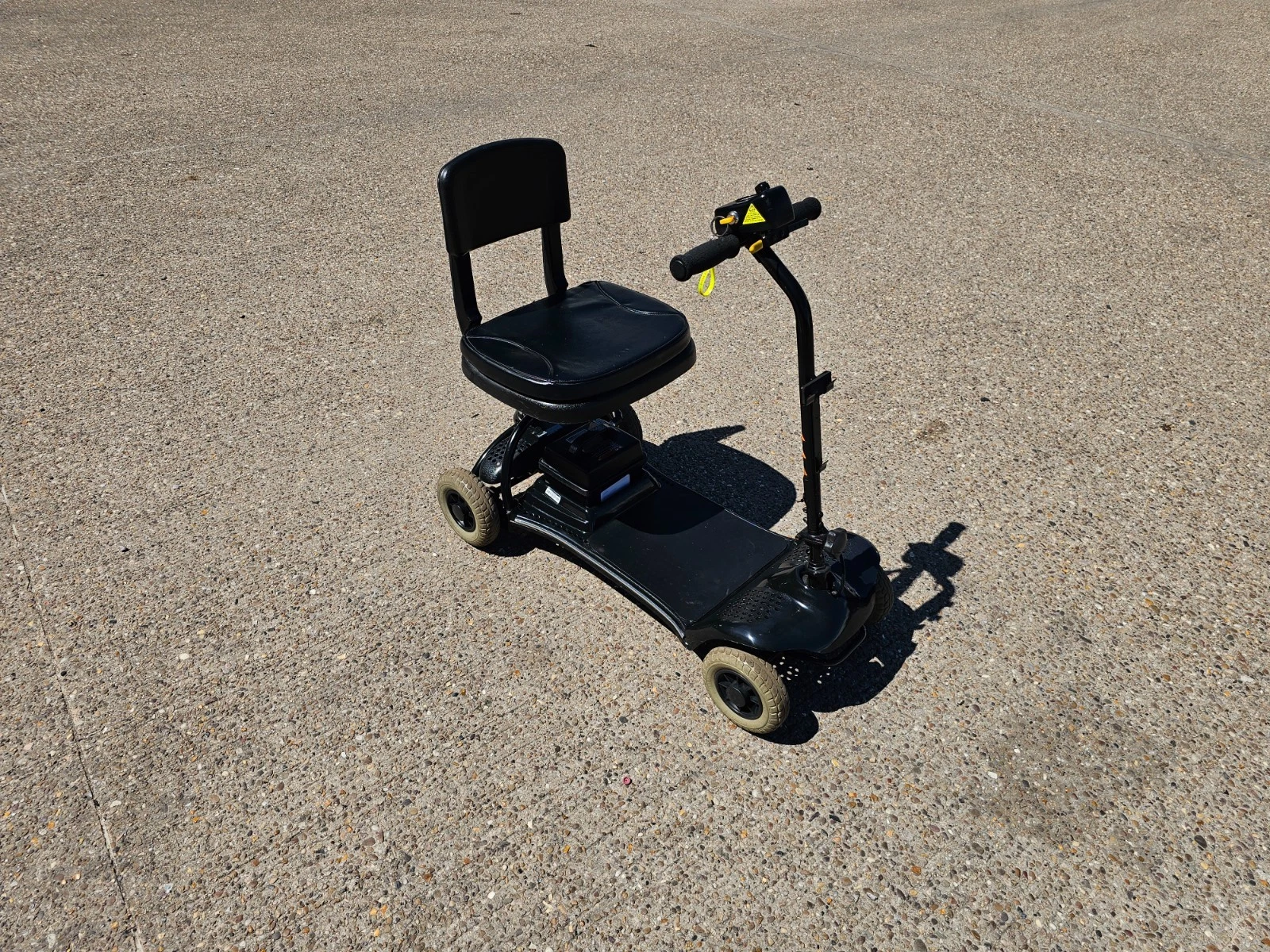 Sterling Little Star 4mph electric mobility scooter NEW BATTERIES