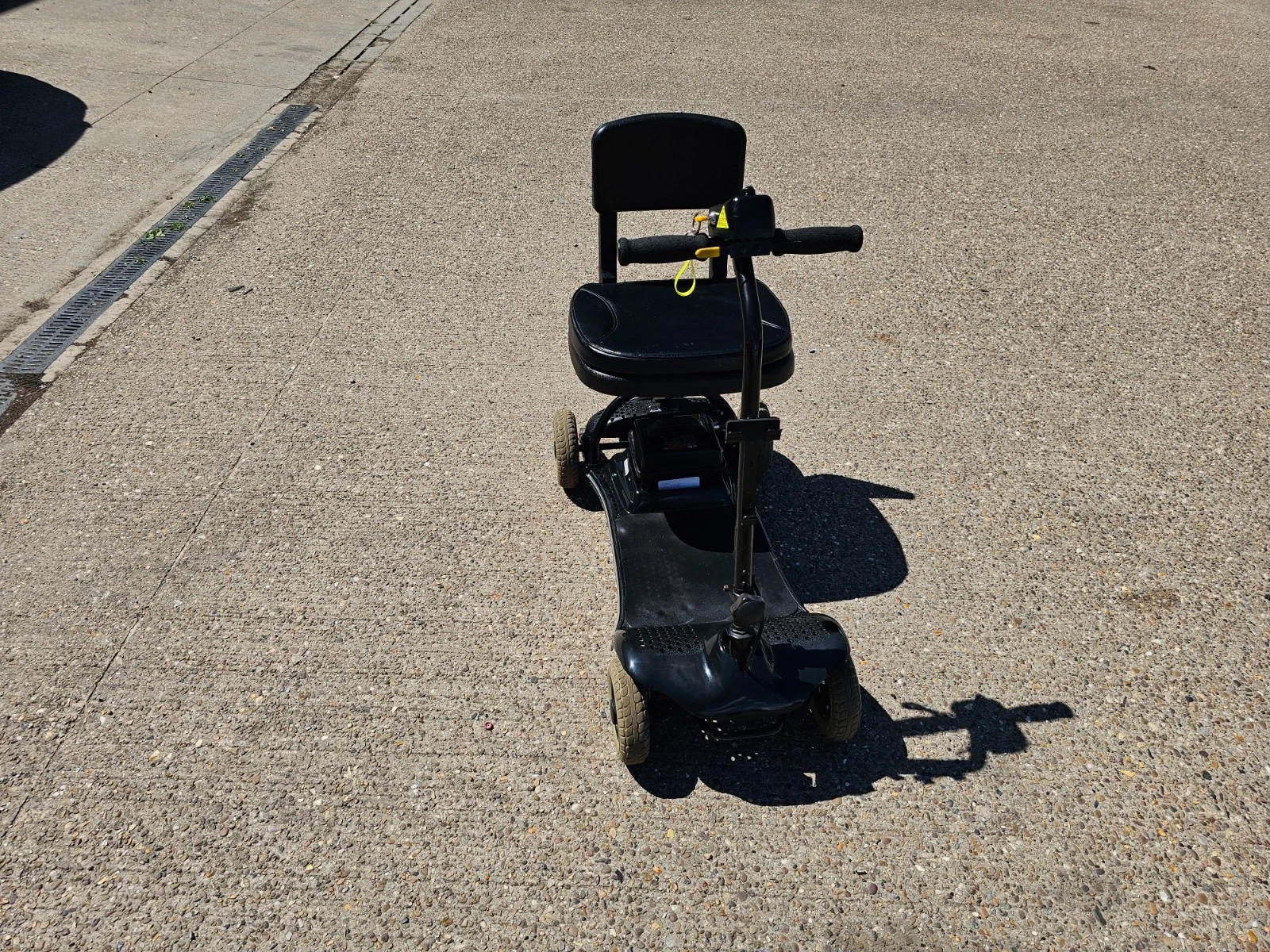 Sterling Little Star 4mph electric mobility scooter NEW BATTERIES