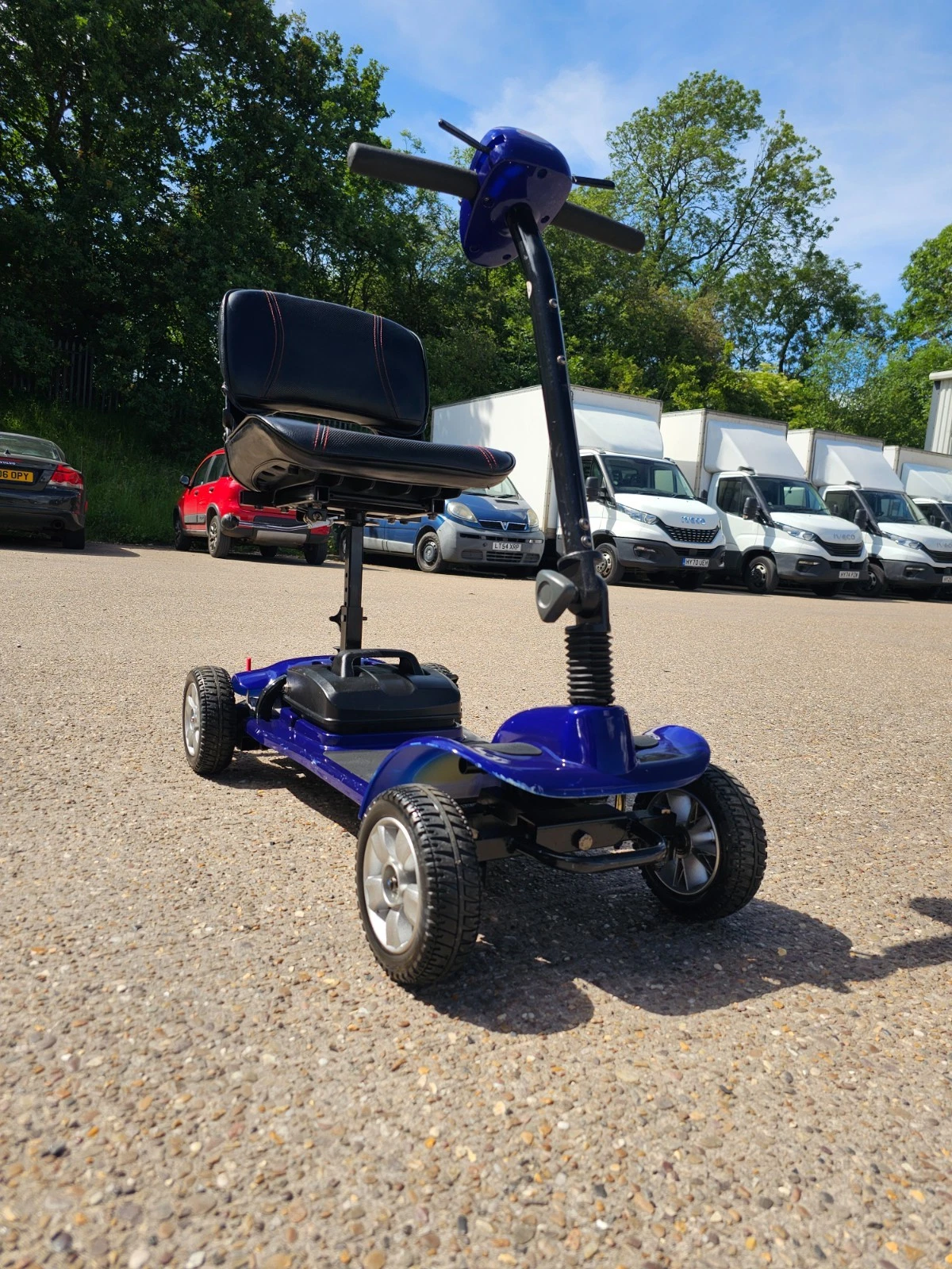 Zeo Lite 4mph electric mobility scooter NEW BATTERIES