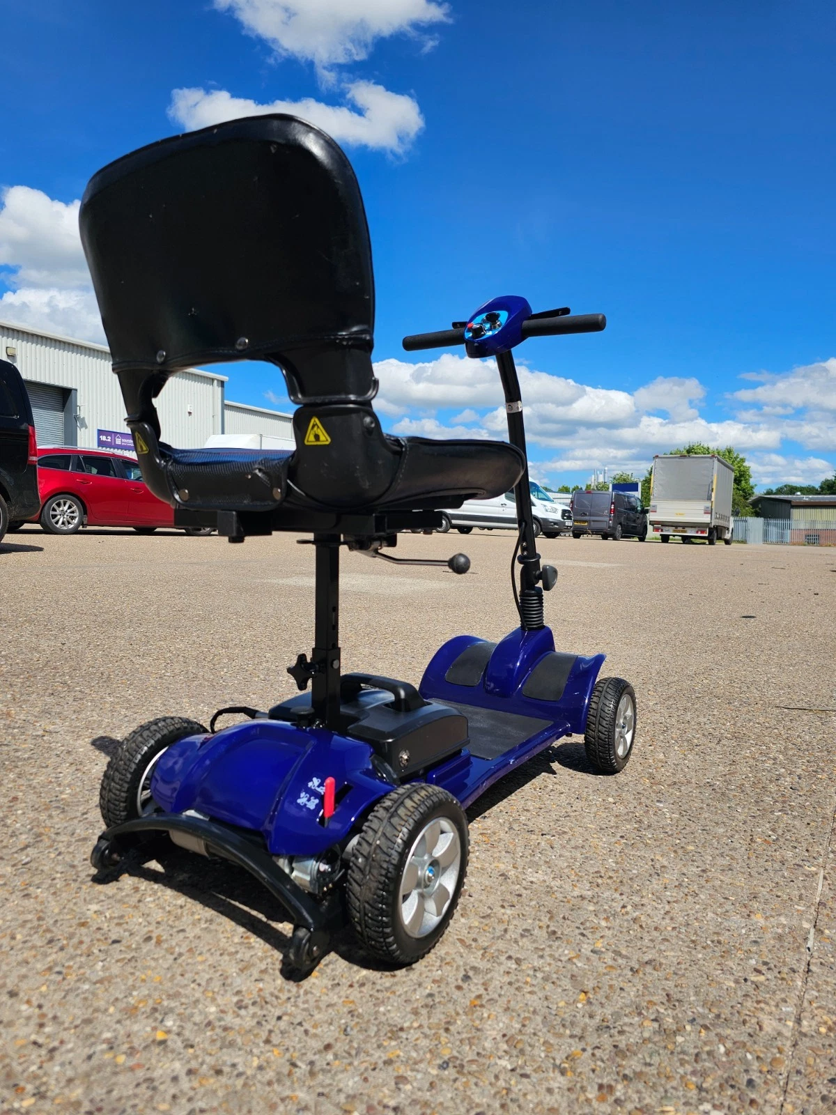 Zeo Lite 4mph electric mobility scooter NEW BATTERIES